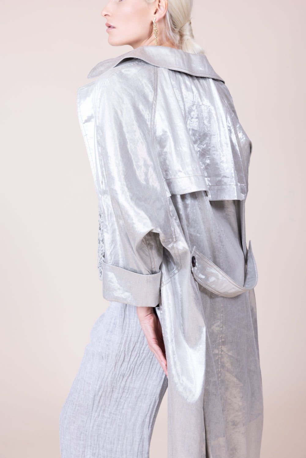 BRUNELLO CUCINELLI-Metallic Double Breasted Long Trench Coat-SILVER