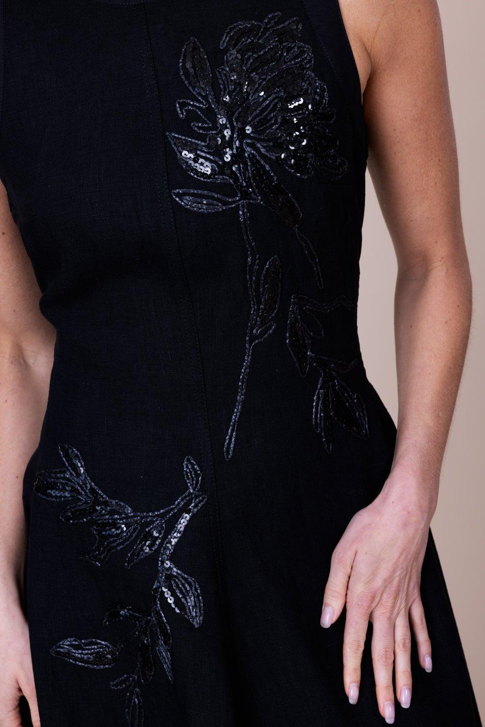 BRUNELLO CUCINELLI-Embroidered Magnolia Flower Structured Dress-