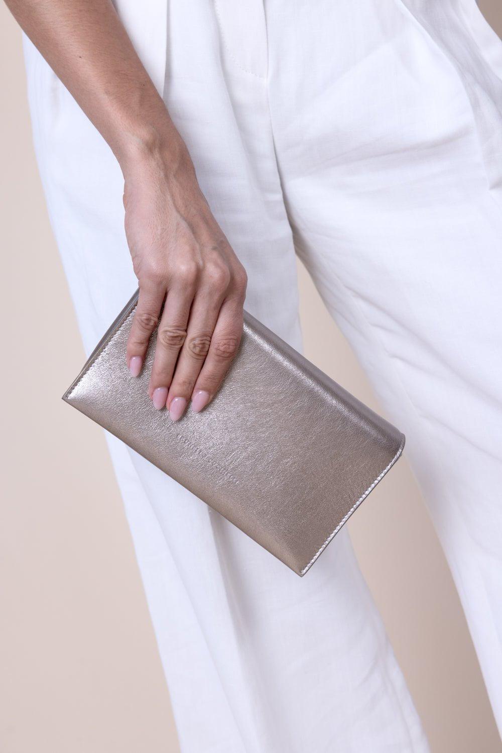 BRUNELLO CUCINELLI-Metallic Crossbody-PEARL