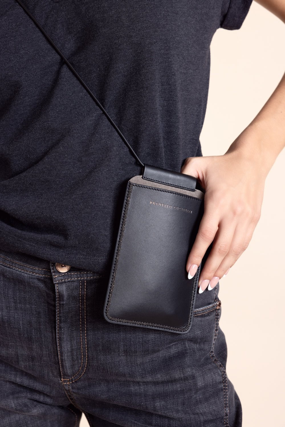 BRUNELLO CUCINELLI-Beaded Trim Leather Phone Bag-NERO