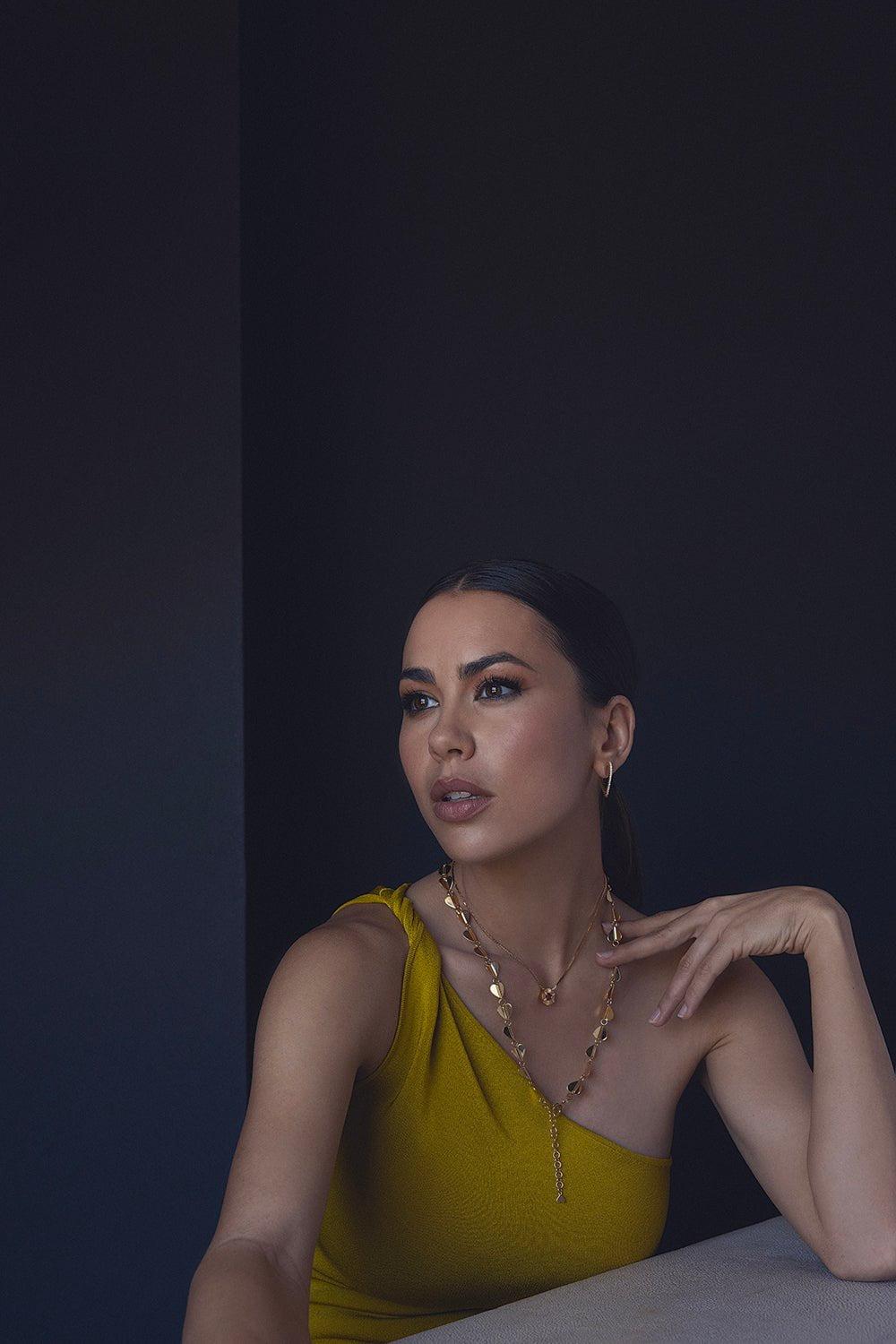CADAR-Medium Wings of Love Necklace-YELLOW GOLD