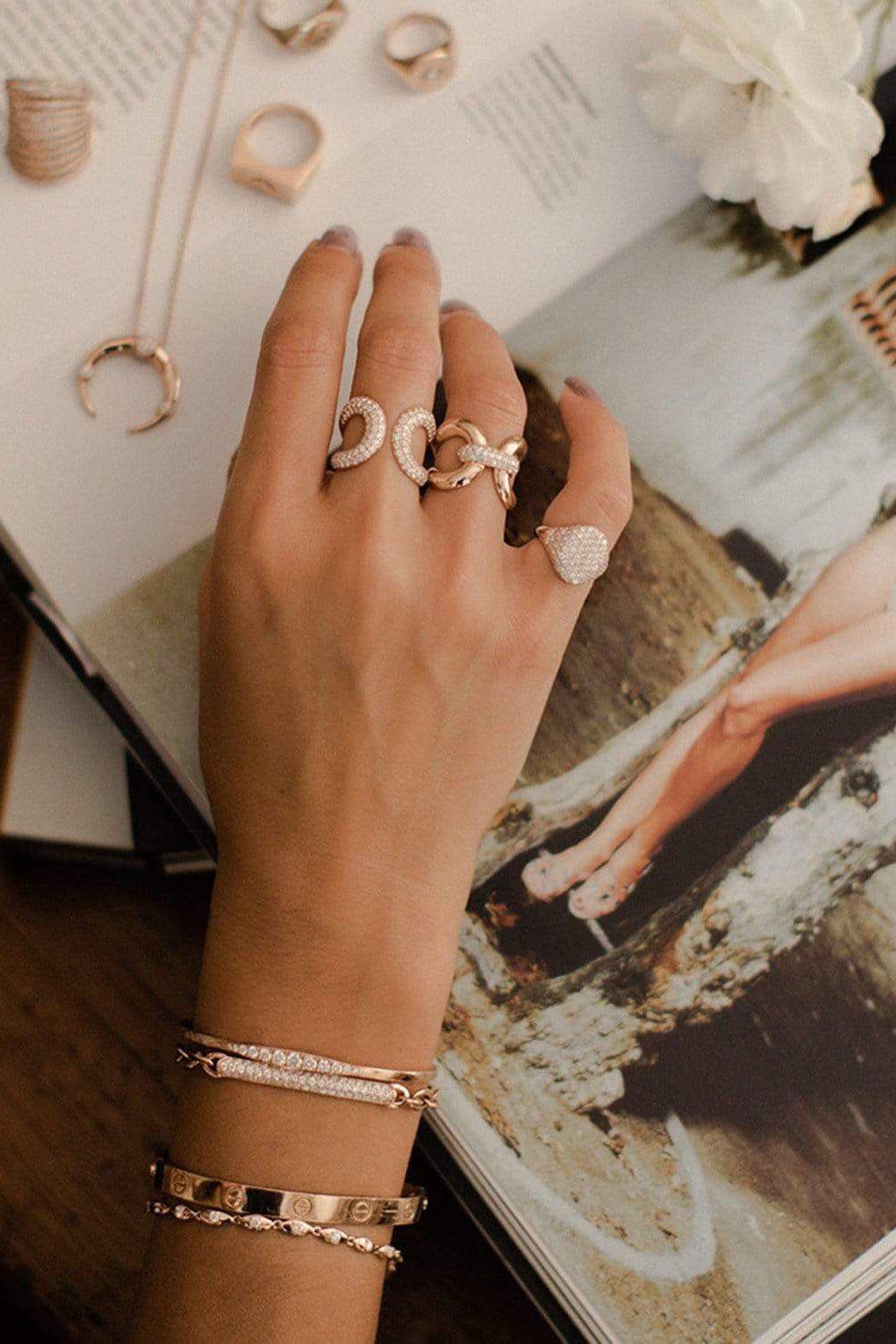 CARBON & HYDE-Medusa Ring - White Gold-