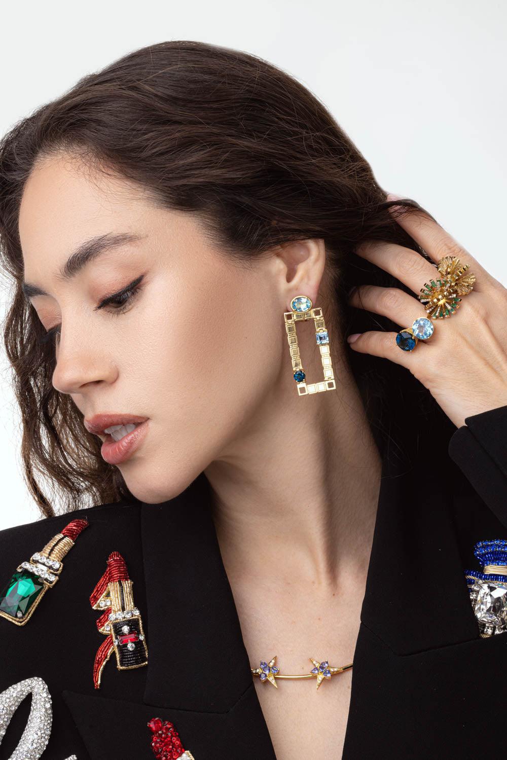 CAROL KAUFFMANN-Blue Topaz Golden Link Earrings-YELLOW GOLD