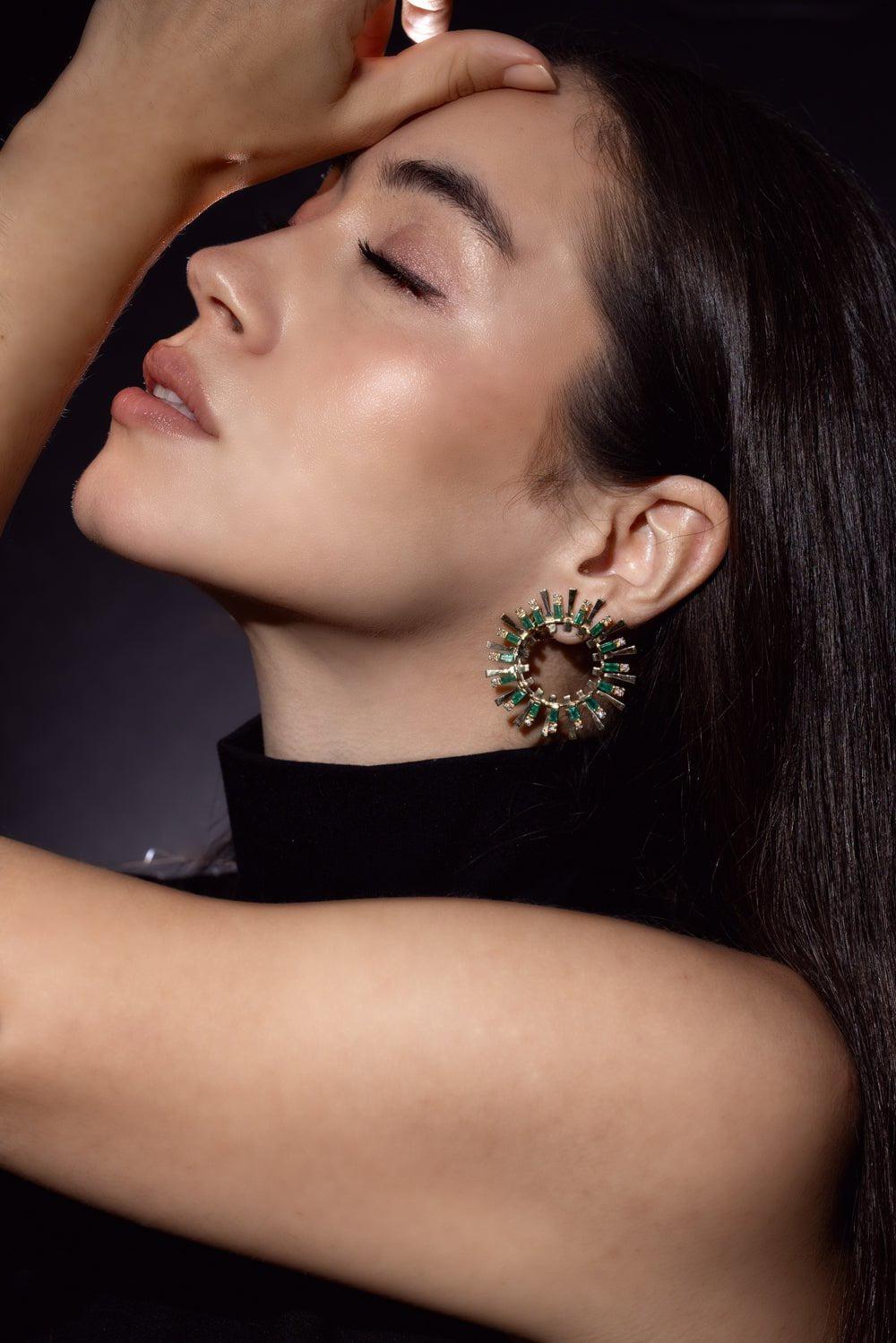 CAROL KAUFFMANN-Valentim Baguette Twisted Hoop Earrings-YELLOW GOLD