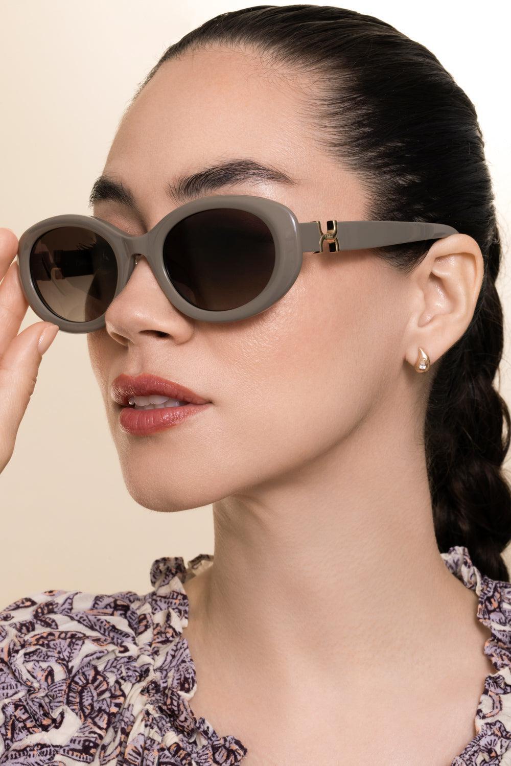 Timeless Oval Sunglasses-GREEN-ACCESSORIESUNGLASSES-CHLOÉ