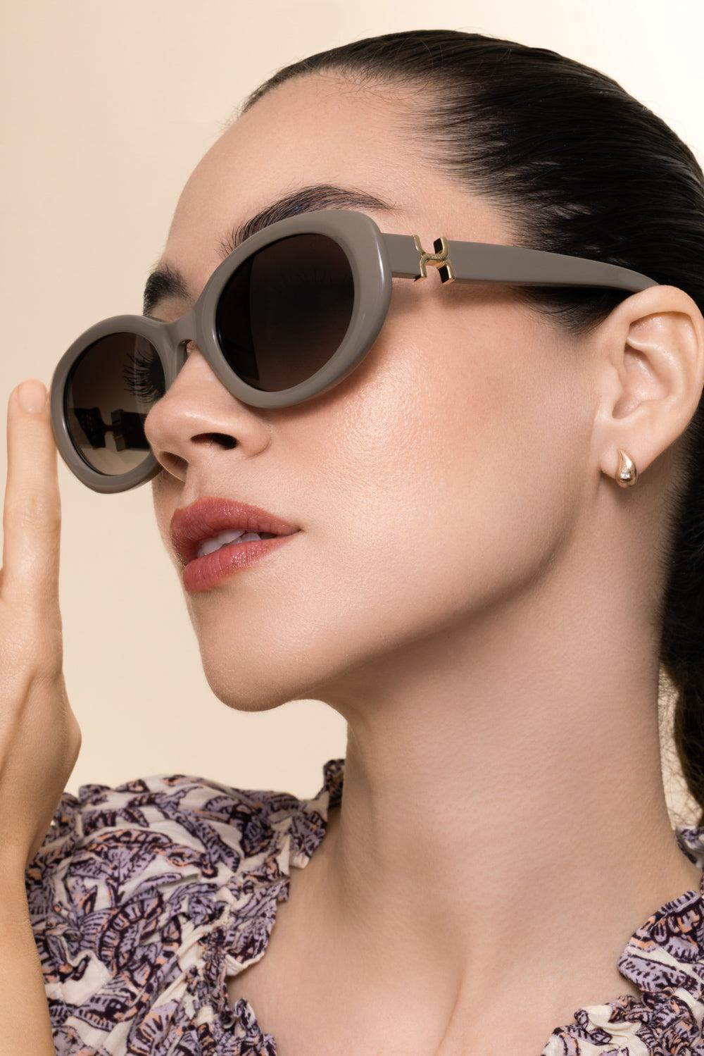 Timeless Oval Sunglasses-GREEN-ACCESSORIESUNGLASSES-CHLOÉ