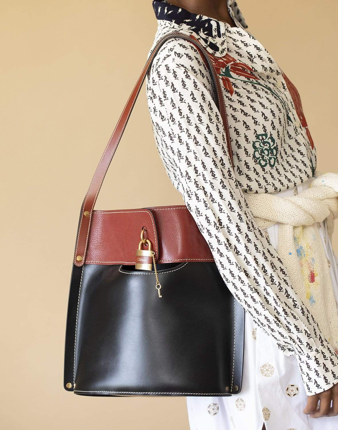 CHLOÉ-Aby Leather Bucket Bag-BLACK