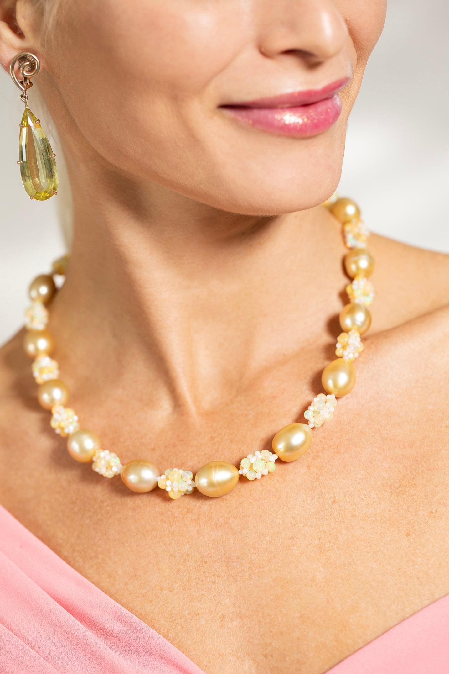 CHRIS DAVIES-Daisy B Necklace-YELLOW GOLD
