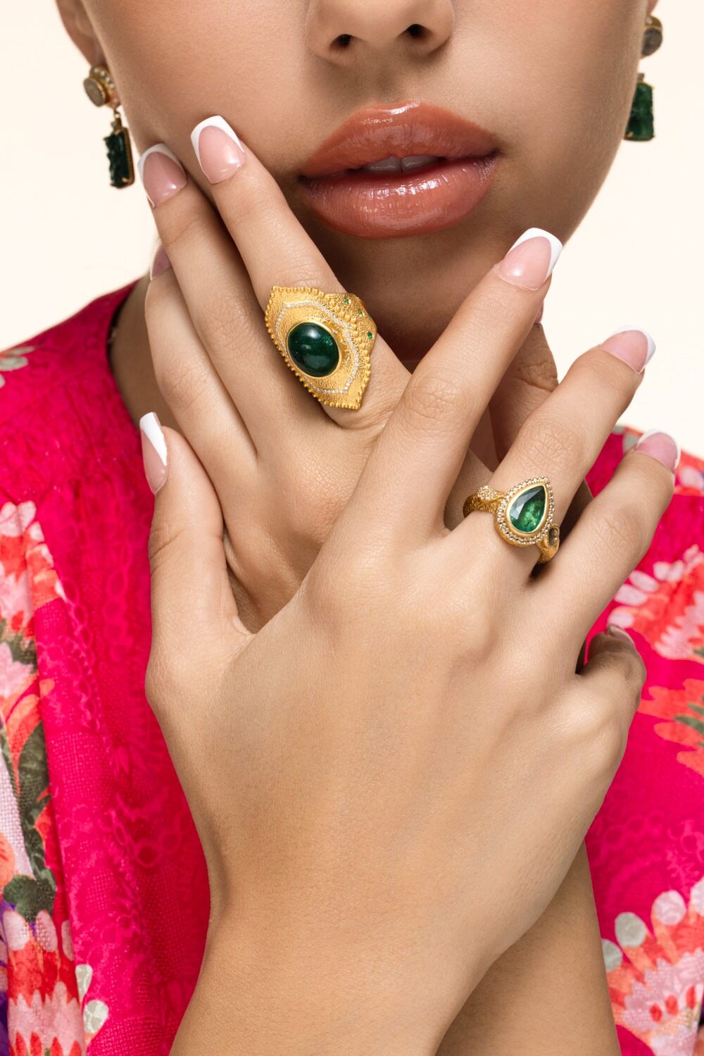 Emerald Motif Trinetra Ring-YELLOW GOLD-7-JEWELRYFINE JEWELRING-COOMI