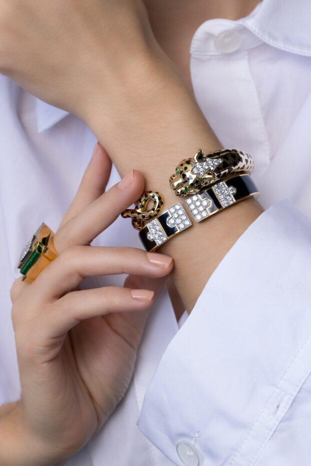 Black Leopard Loop Tail Cuff Bracelet-YELLOW GOLD-JEWELRYFINE JEWELBRACELET O-DAVID WEBB