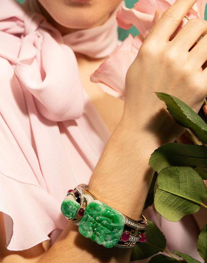 DAVID WEBB-Carved Jade Dragon Cuff-YELLOW GOLD
