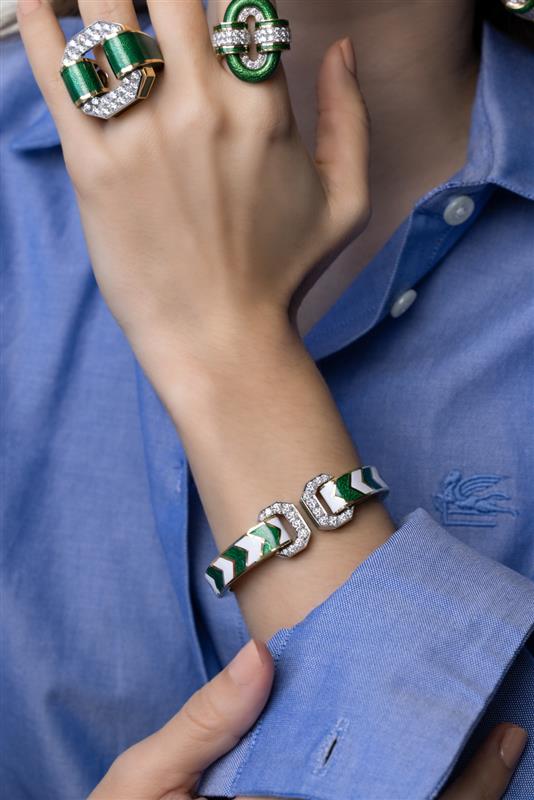 Green Chevron Double Buckle Bracelet-YELLOW GOLD-JEWELRYFINE JEWELBRACELET O-DAVID WEBB