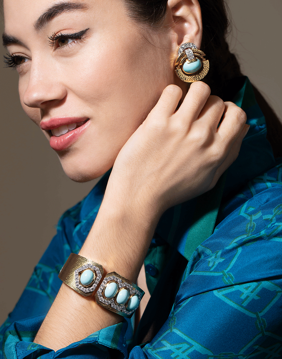 DAVID WEBB-Oval Cabochon, Turquoise and Diamond Cuff-YELLOW GOLD