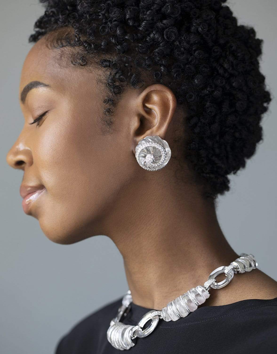 DAVID WEBB-Carved Rock Crystal and Diamond Earrings-PLATINUM