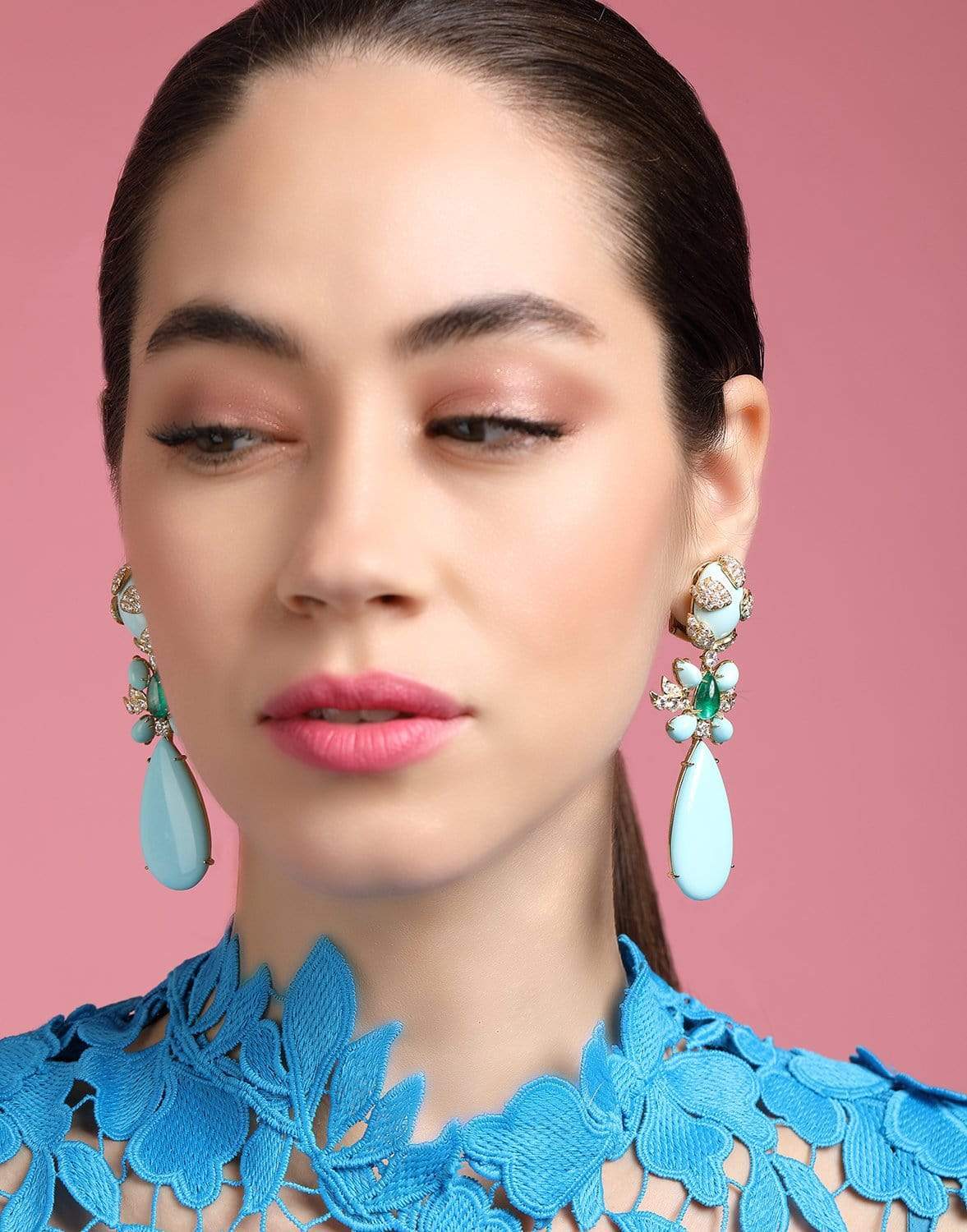 DAVID WEBB-Cabochon Turquoise Blossom Earrings-YELLOW GOLD