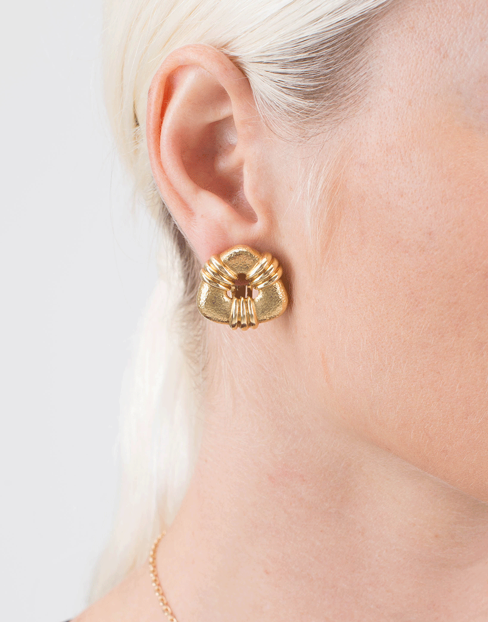 DAVID WEBB-Hammered Triangle Earrings-YELLOW GOLD