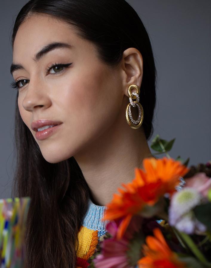 DAVID WEBB-Madison Earrings-YELLOW GOLD