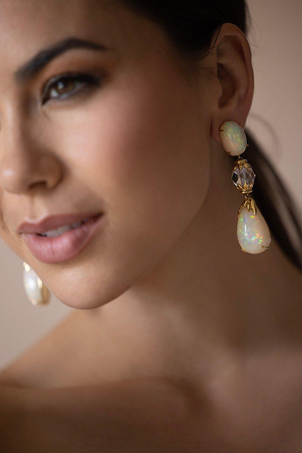 DAVID WEBB-Newport Earrings-YELLOW GOLD
