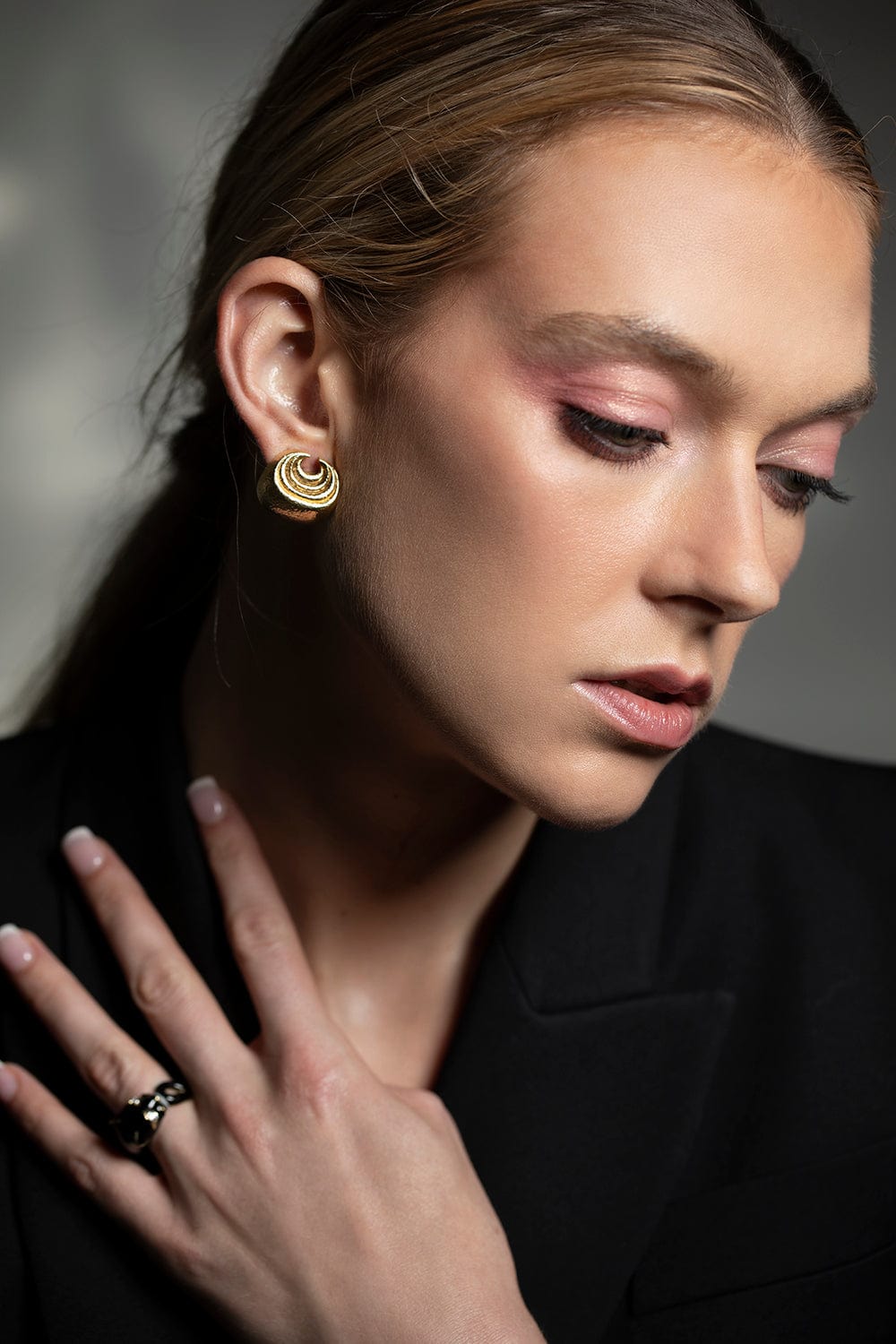 DAVID WEBB-Small Concentric Crescent Earrings-YELLOW GOLD
