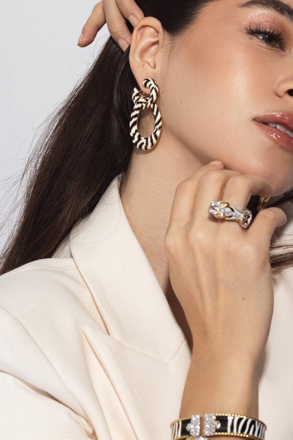 DAVID WEBB-Zebra Stripe Double Hoop Earrings-YELLOW GOLD