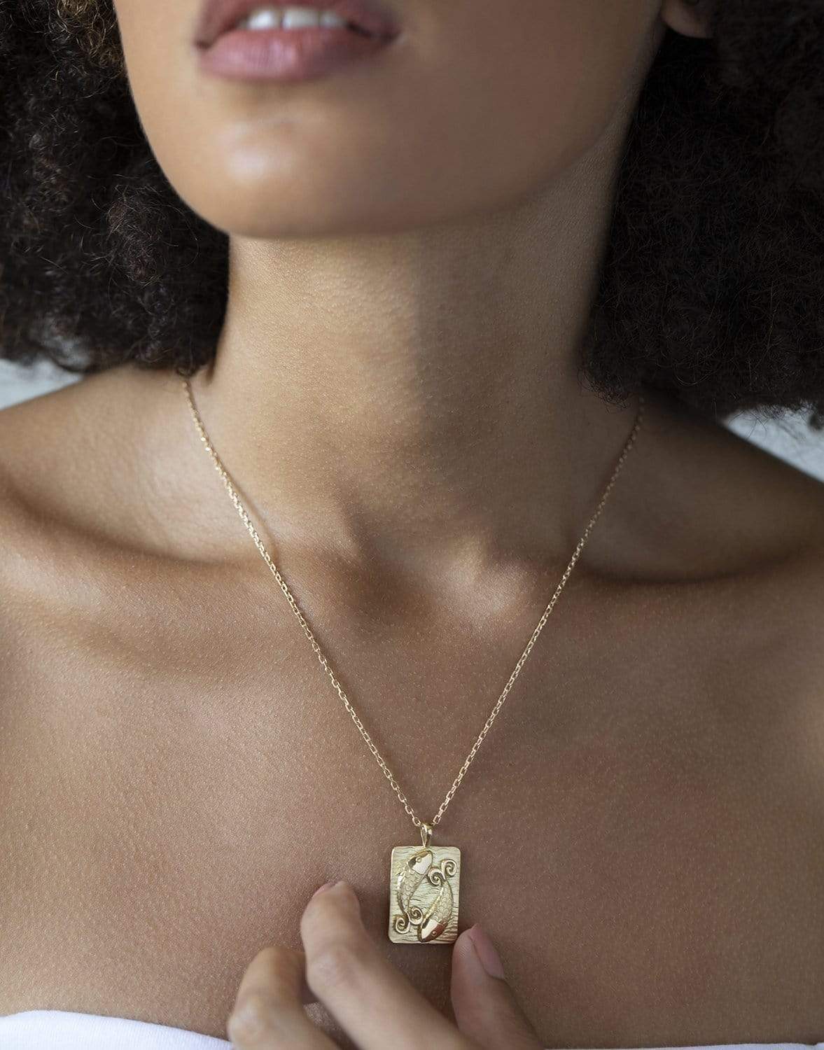 DAVID WEBB-Pisces Zodiac Pendant Necklace-YELLOW GOLD