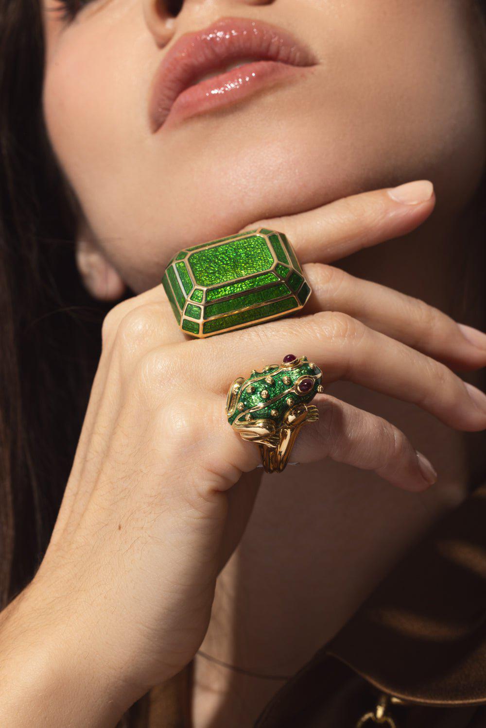 DAVID WEBB-Green Enamel Ruby Large Frog Ring-YELLOW GOLD