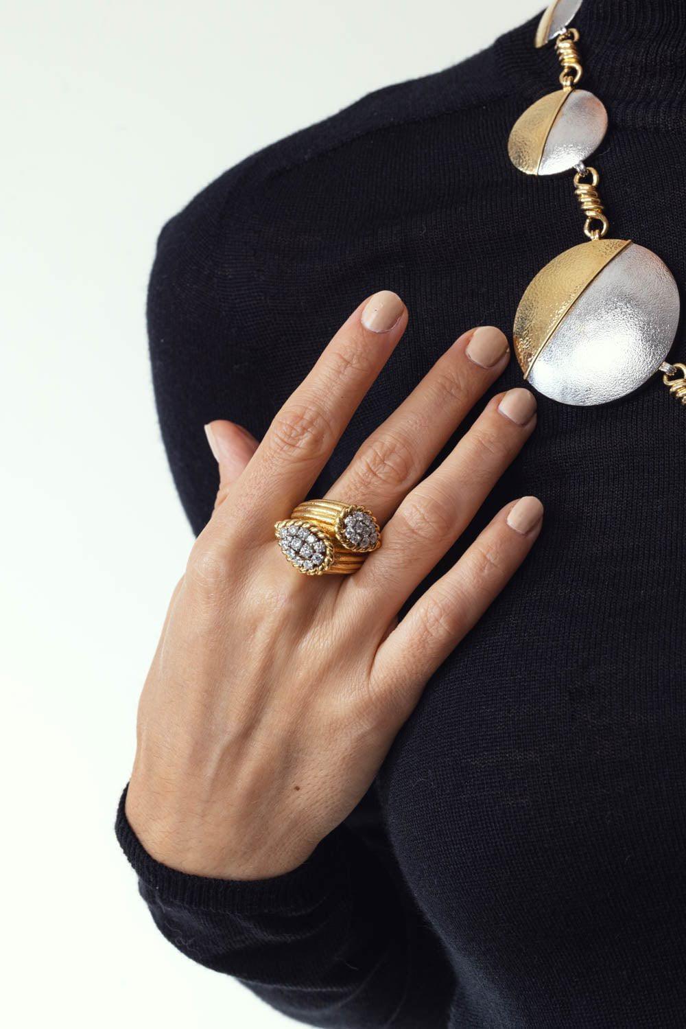 DAVID WEBB-Diamond Cluster Lasso Crossover Ring-YELLOW GOLD