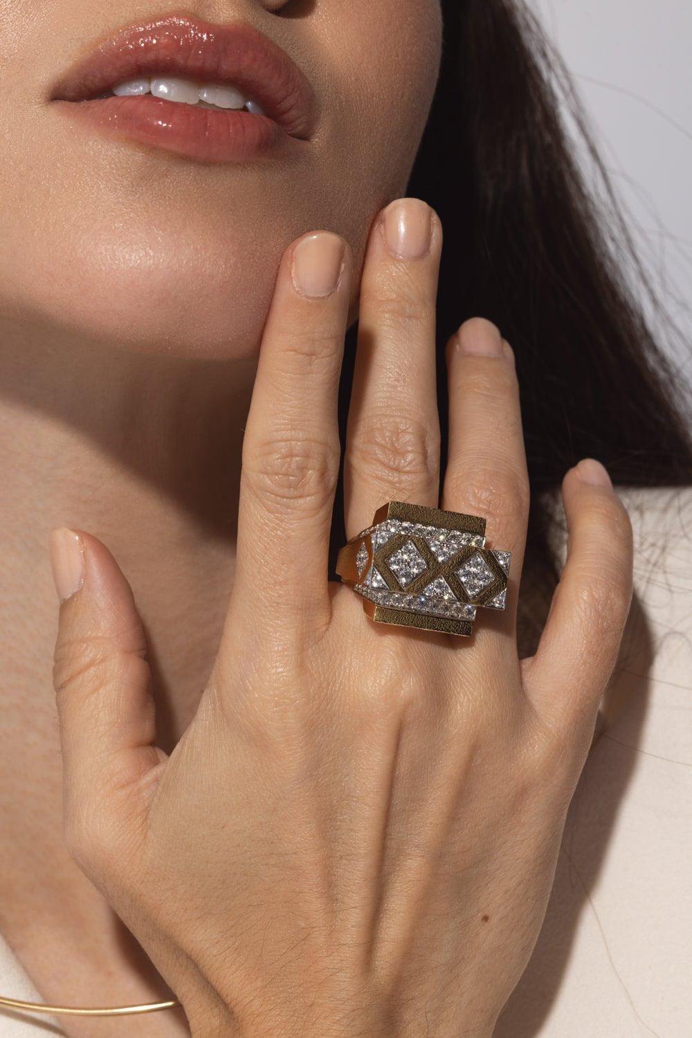 DAVID WEBB-Diamond Cross Beam Ring-YELLOW GOLD