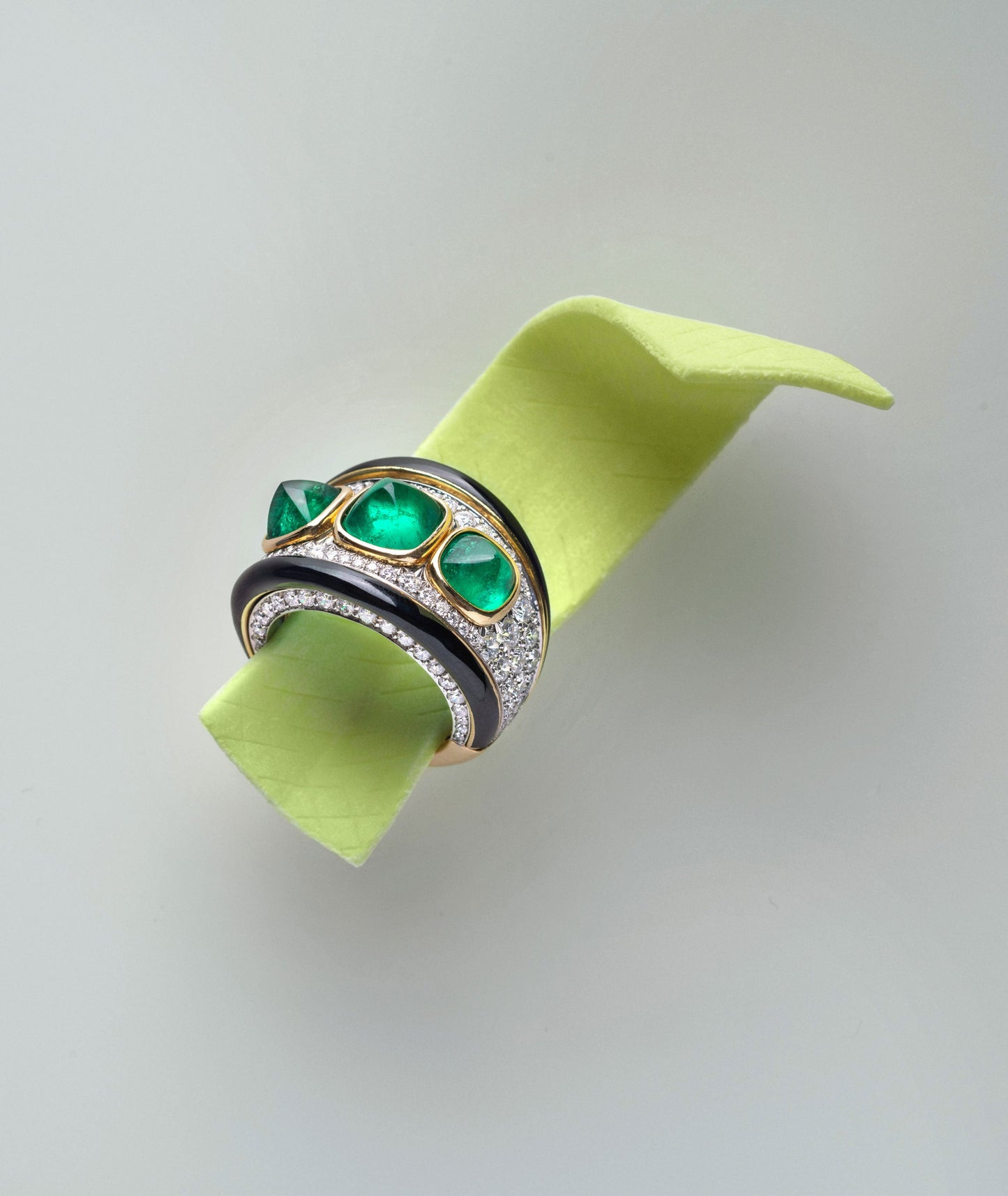 DAVID WEBB-Executive Ring-YELLOW GOLD