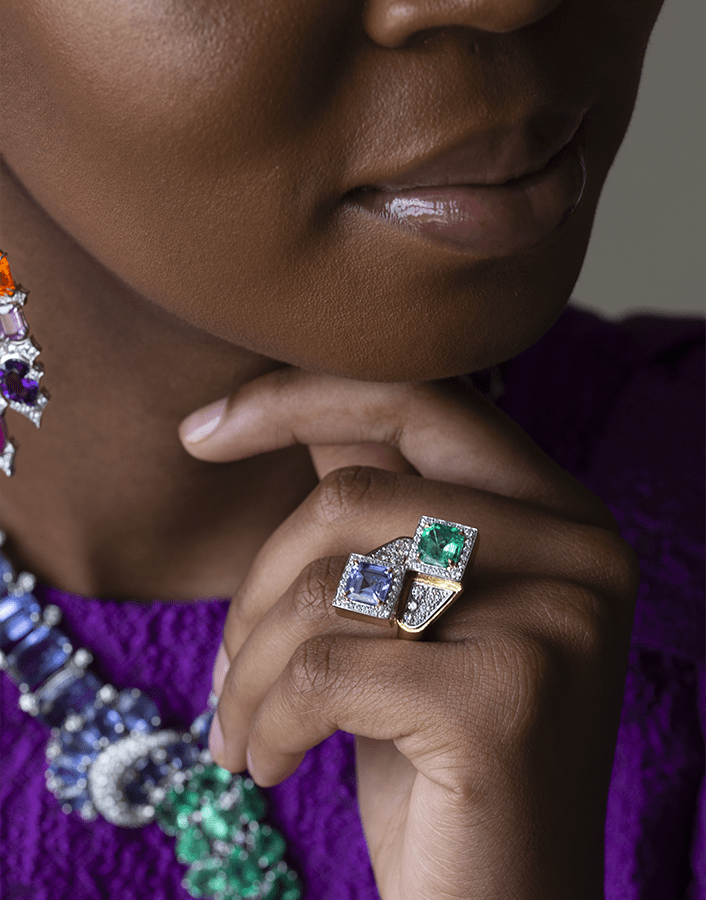 DAVID WEBB-Square Cut Emerald And Sapphire Ring-YELLOW GOLD