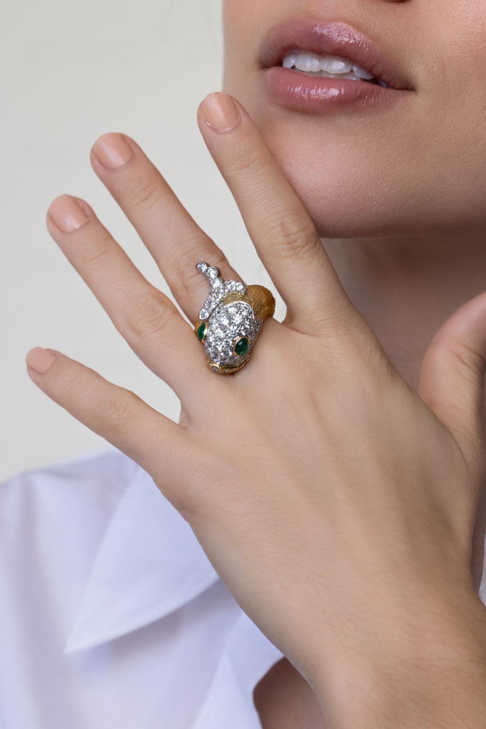 Diamond Emerald Fish Ring-YELLOW GOLD-6.5-JEWELRYFINE JEWELRING-DAVID WEBB