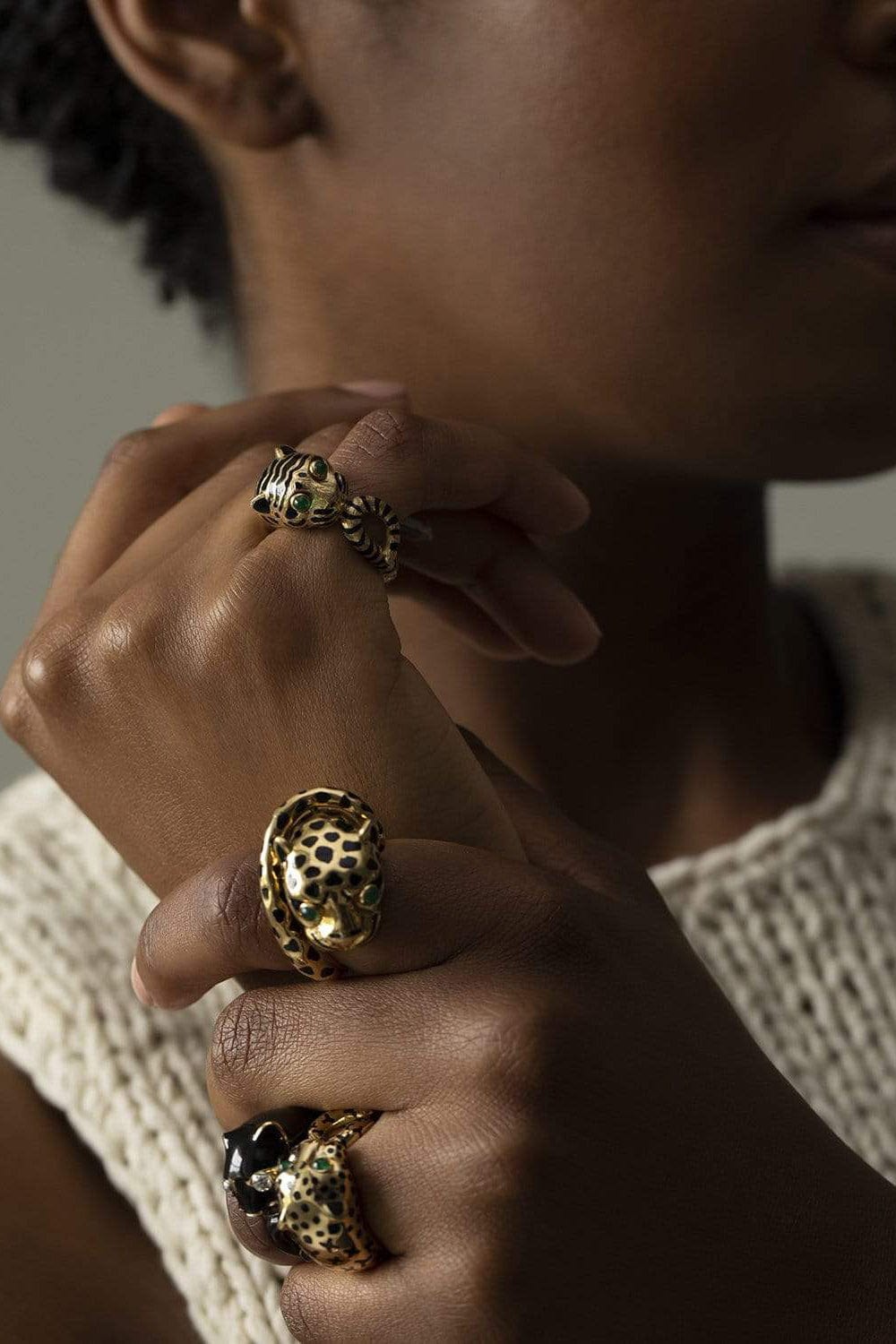 DAVID WEBB-Tiger Emerald Black Enamel Ring-YELLOW GOLD