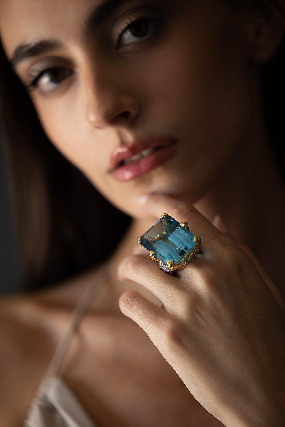 DAVID WEBB-Emerald Cut Aquamarine Ring-YELLOW GOLD