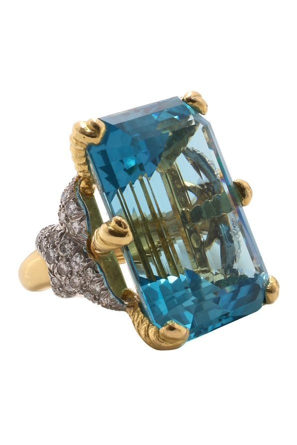 DAVID WEBB-Emerald Cut Aquamarine Ring-YELLOW GOLD