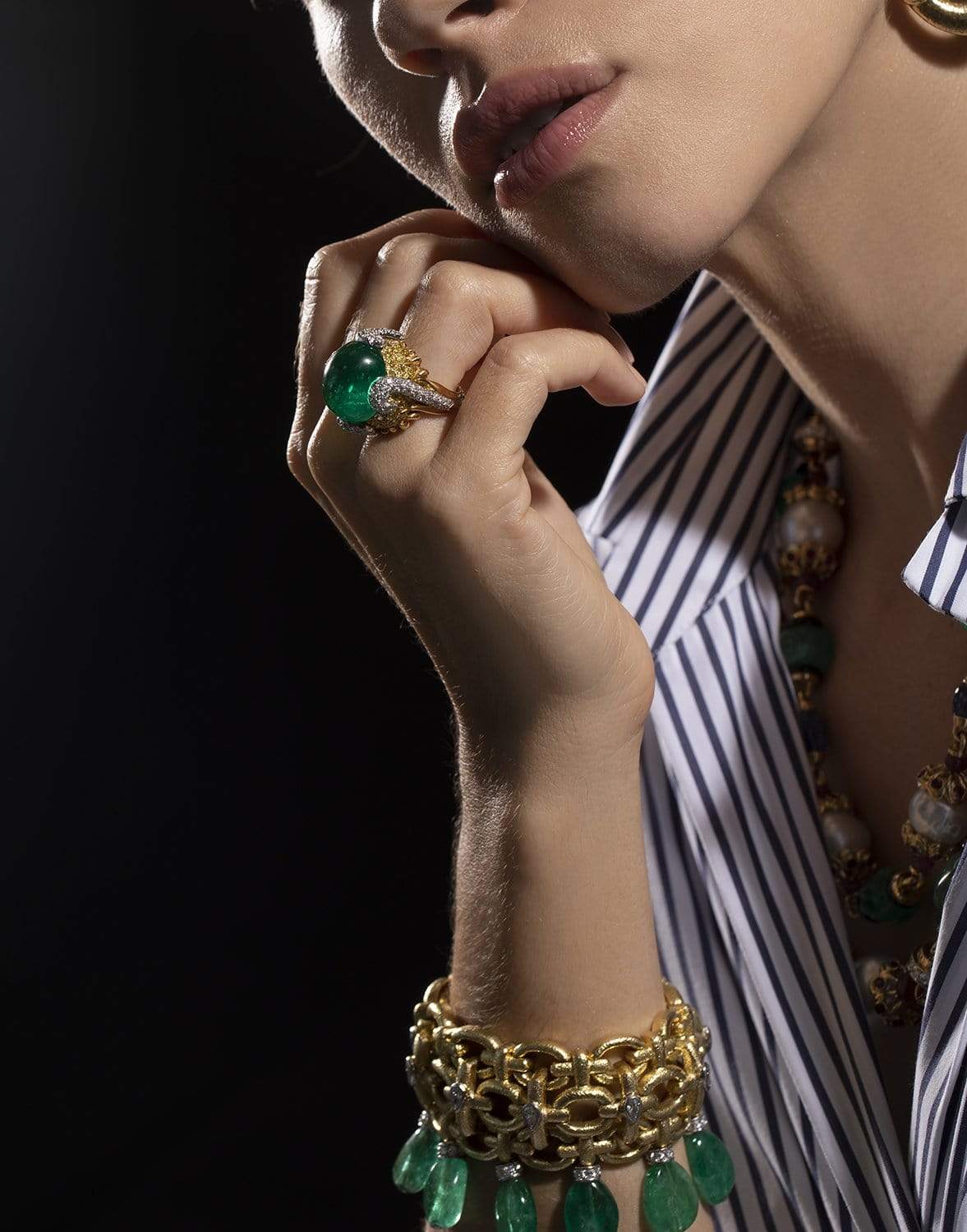 DAVID WEBB-Cabochon Emerald Ring-YELLOW GOLD