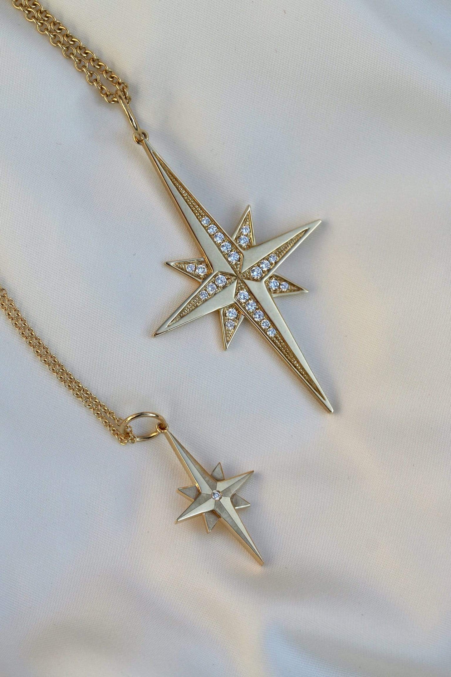 DEVON WOODHILL-Large Stellar Charm-YELLOW GOLD