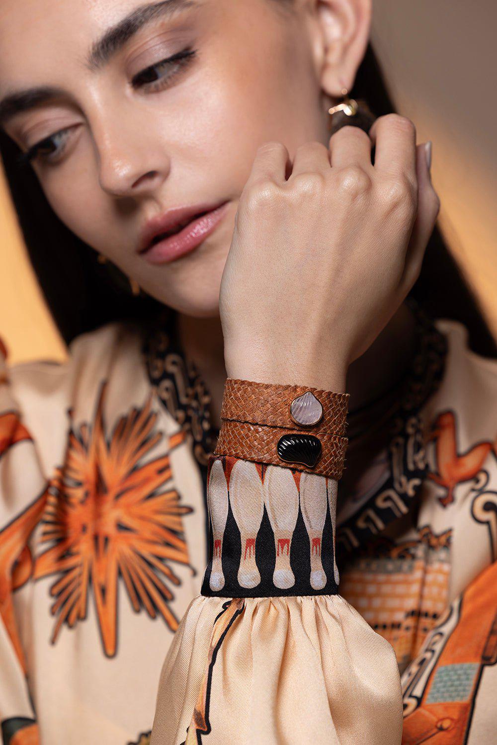 DEZSO BY SARA BELTRAN-Carved Onyx Barbatia Leather Bracelet-ROSE GOLD
