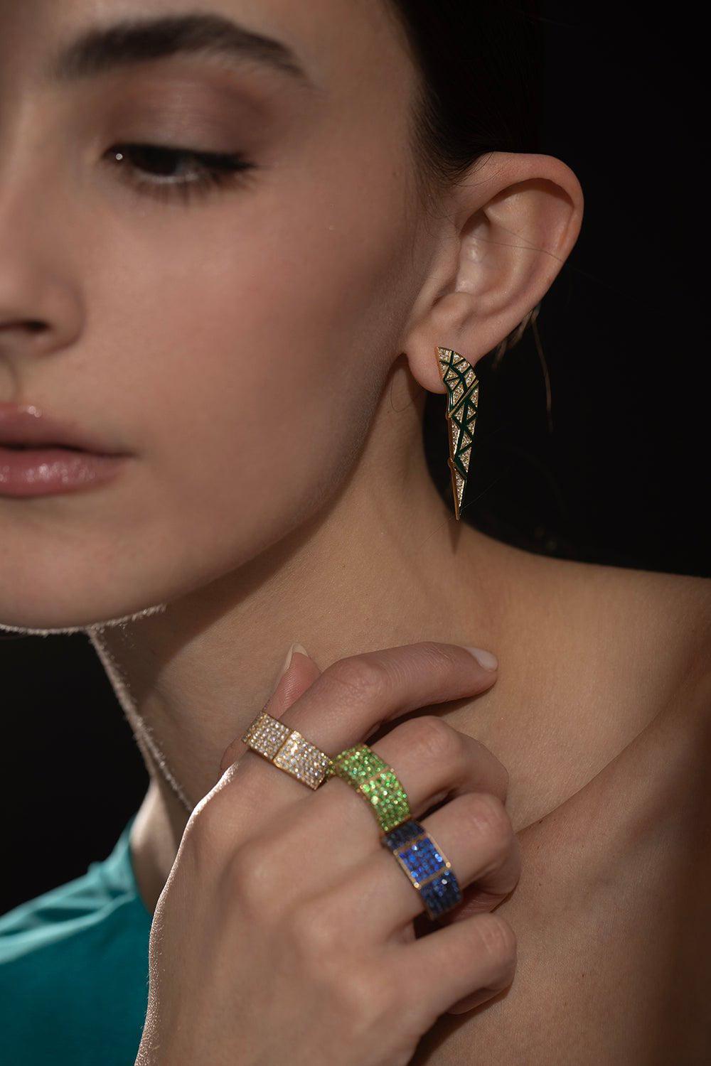 DRIES CRIEL-Signet Ring - White Diamonds-YELLOW GOLD
