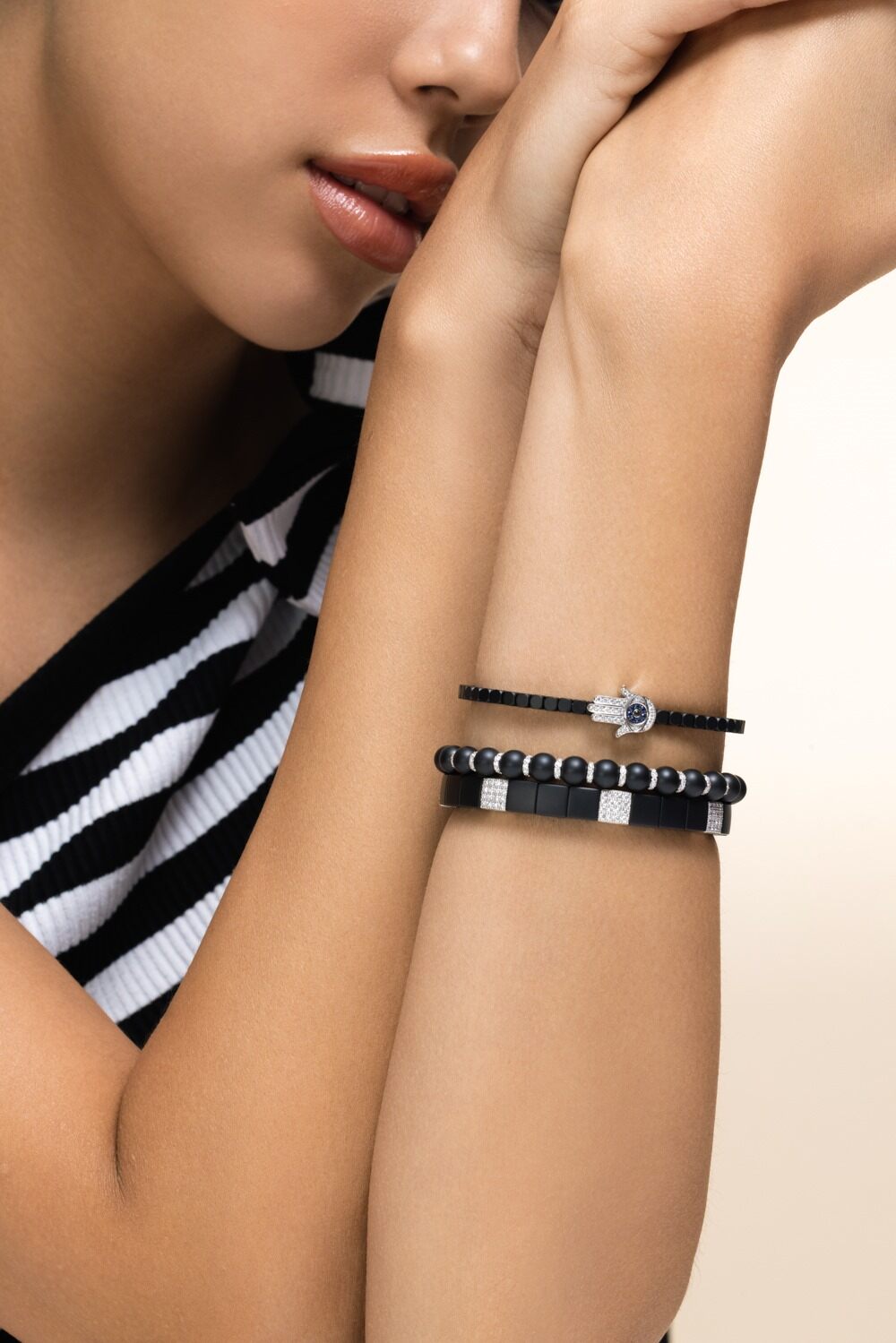 Blue Sapphire Diamond Matte Black Dado Hand Bracelet-WHITE GOLD-JEWELRYFINE JEWELBRACELET O-ROBERTO DEMEGLIO