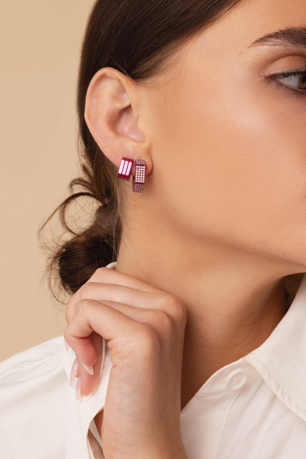 EÉRA-Fuchsia Unique Mini EÉRA Huggie-WHITE GOLD