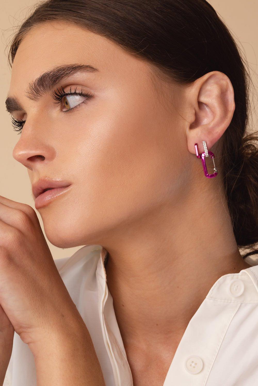 EÉRA-Mini Fuchsia EÉRA Square Huggie-WHITE GOLD