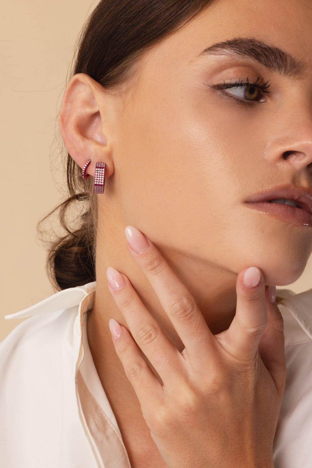 EÉRA-Mini Pink EÉRA Huggie-WHITE GOLD