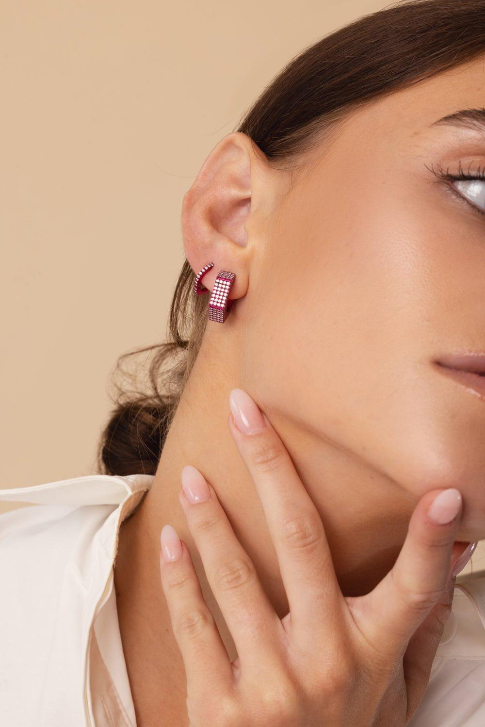 EÉRA-Mini Pink EÉRA Huggie-WHITE GOLD