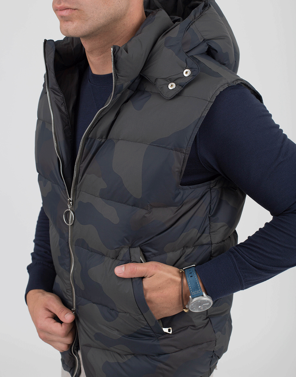 ELEVENTY-Camo Hooded Puffer Vest-