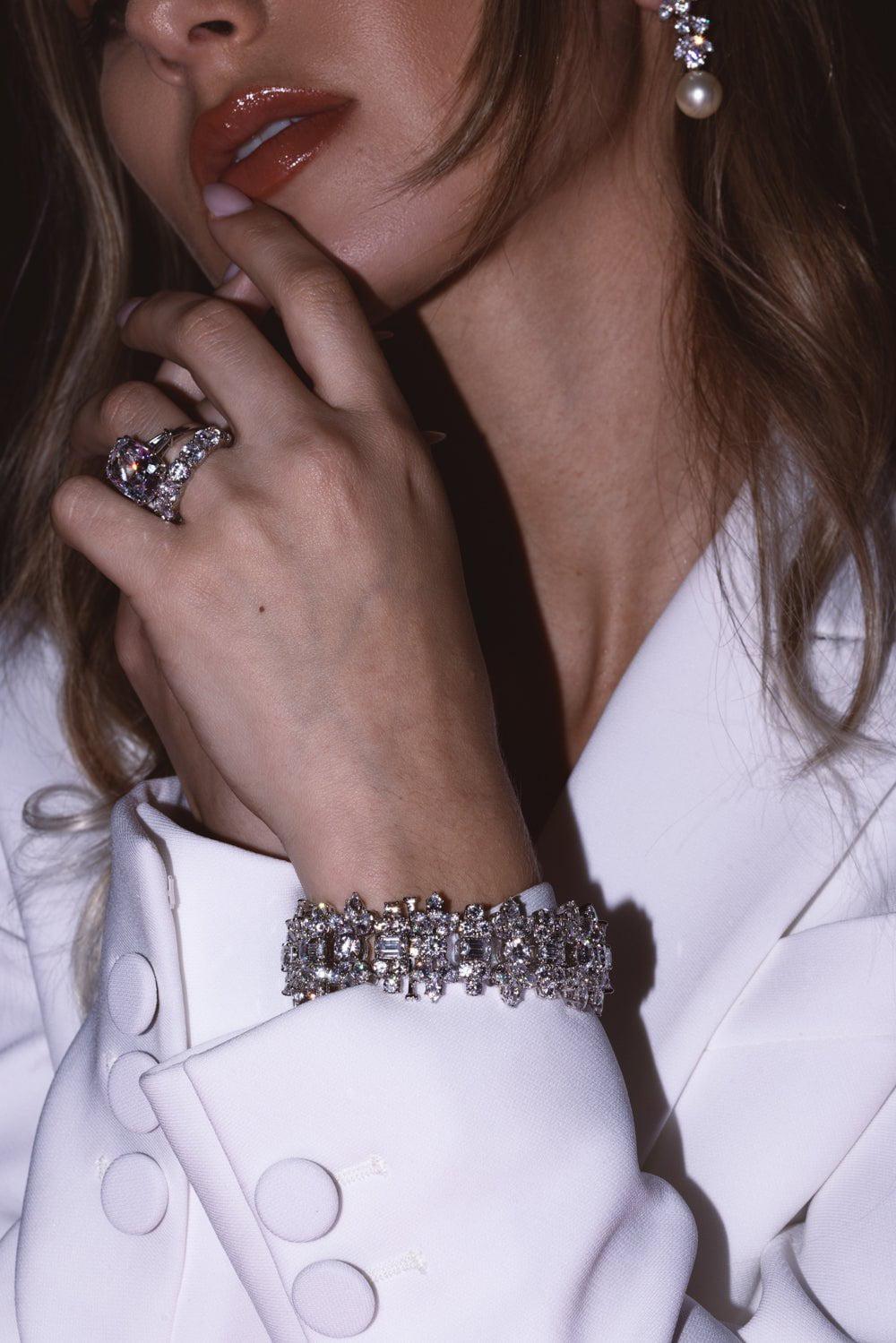 FANTASIA by DESERIO-Elaborate CZ Bracelet-WHITE