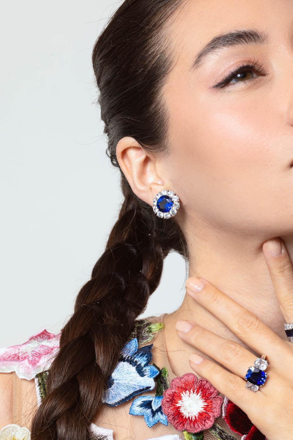 Round Blue Surrounding Stud Earrings-BLUE-JEWELRYBOUTIQUEEARRING-FANTASIA by DESERIO