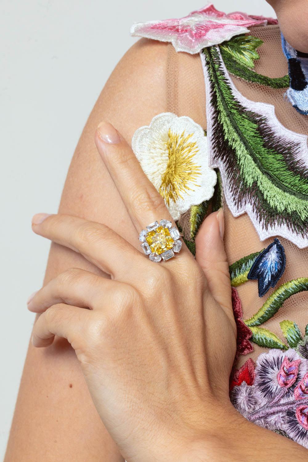 FANTASIA by DESERIO-Canary Cz Ring-WHITE GOLD