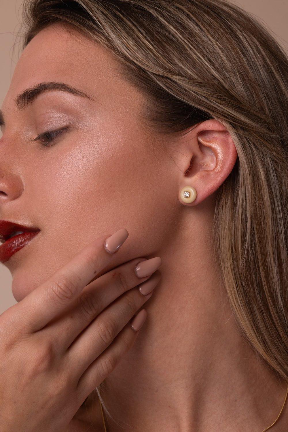 FERNANDO JORGE-Large Tagua Seed Orbit Stud Earrings-YELLOW GOLD
