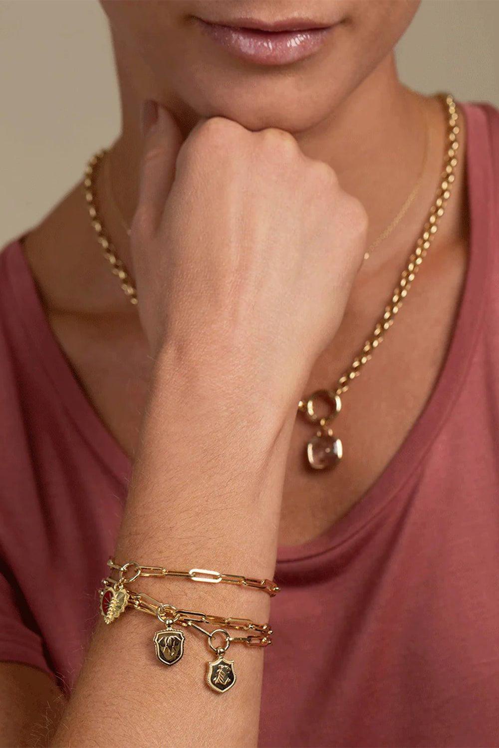 FOUNDRAE-Heart Token Fob Clip Bracelet-YELLOW GOLD