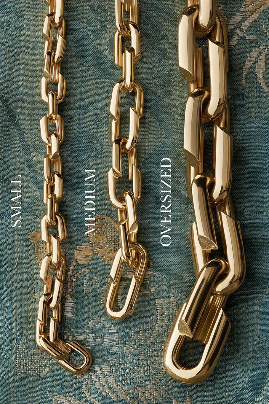FOUNDRAE-Oversized Strong Hearts Love Link Bracelet-YELLOW GOLD